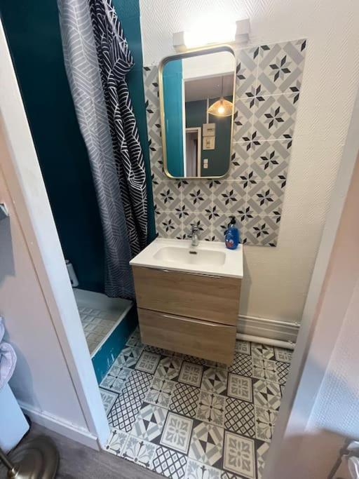 Petit Studio Cosy Apartment Orleans Bagian luar foto