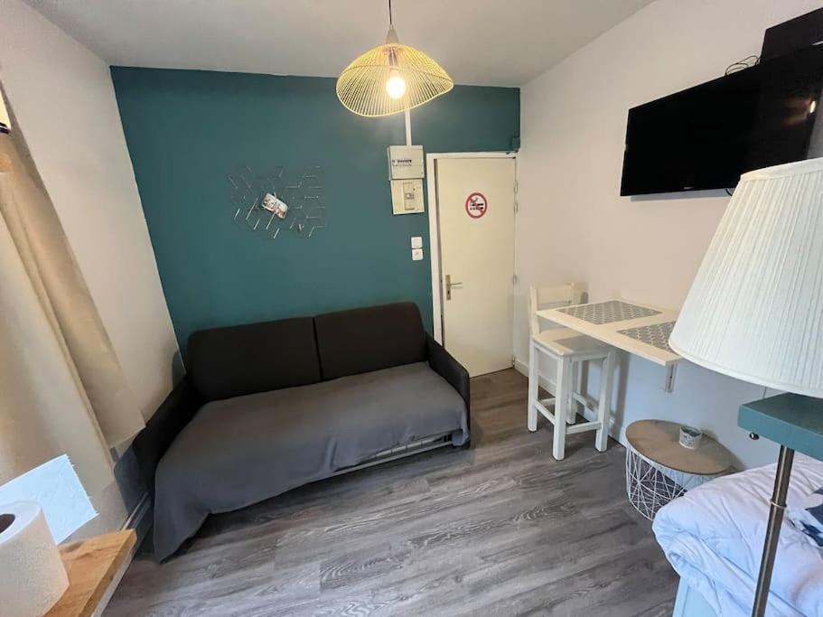 Petit Studio Cosy Apartment Orleans Bagian luar foto